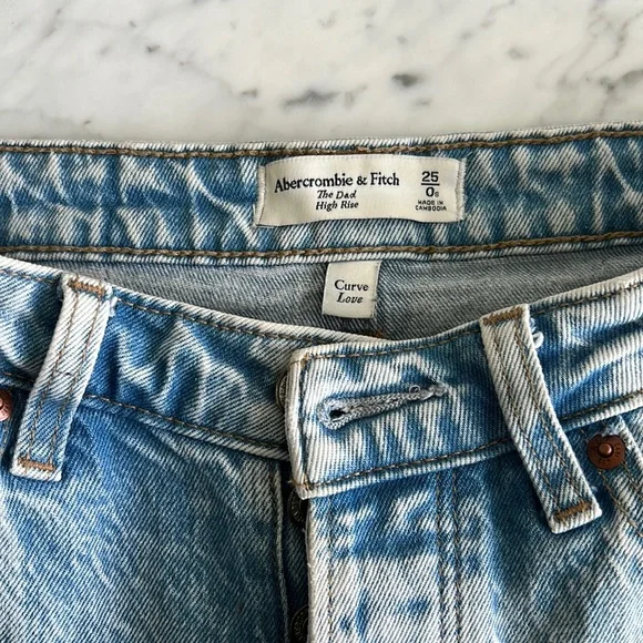 A&F High Rise Dad Jean Short - Picture 10 of 16